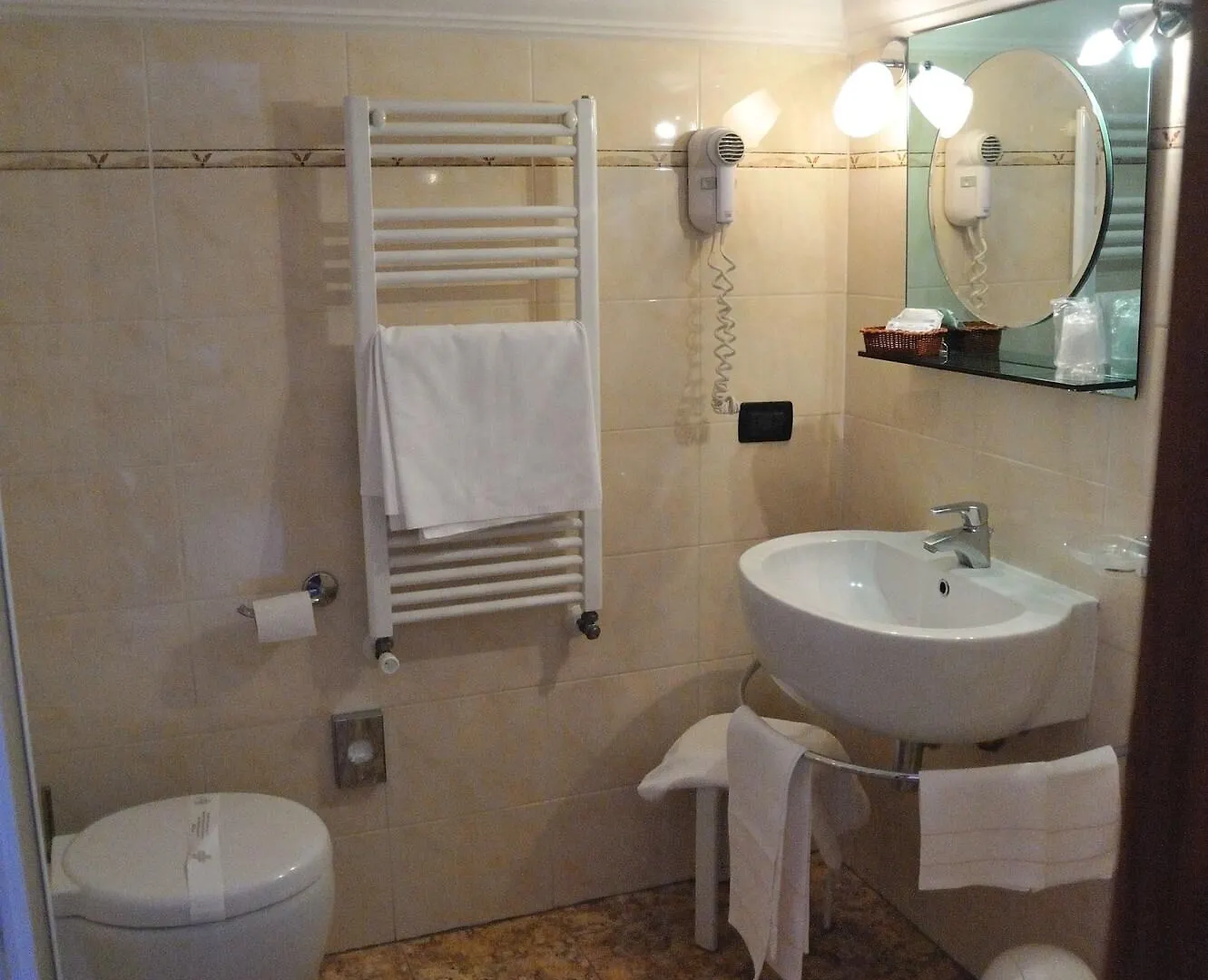 Hotel Savona Montecatini Terme 3*,