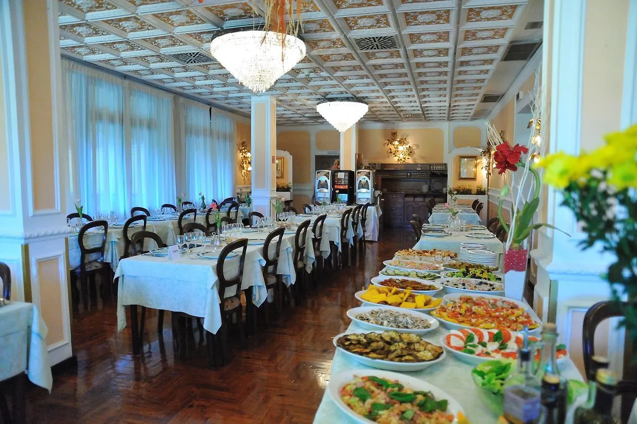 ***  Hotel Savona Montecatini Terme Itália